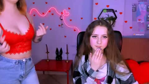 rebecca_smile_ online show from April 13, 7:14 pm