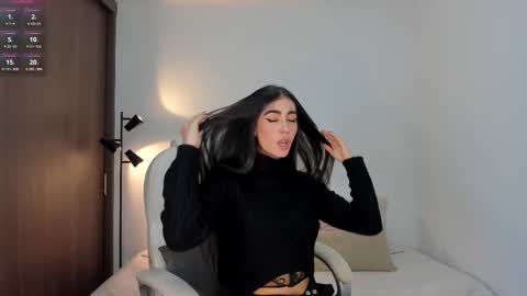 Snapshot of rebeccabaxter chatting on October 18, 9:49 pm Rebecca online show from October 18, 9:49 pm