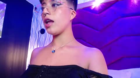 Snapshot of rebeka_baker chatting on February 8, 12:17 am REBEKA online show from February 8, 12:17 am