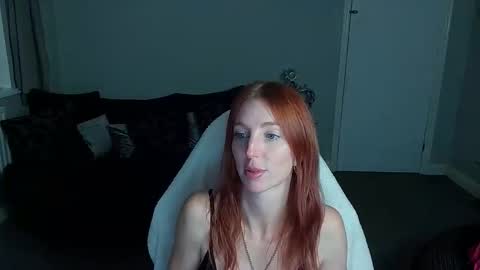 Red -  online show from November 20, 4:19 pm