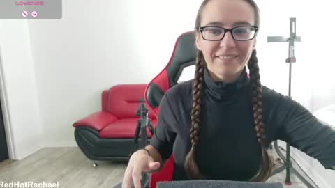 Red Hot Rachael online show from April 20, 3:37 pm