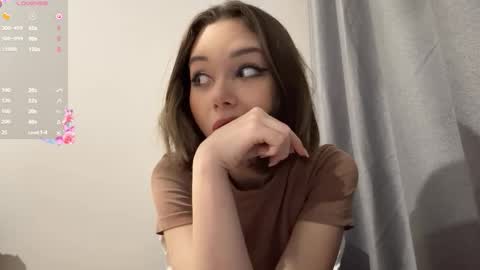 Mia online show from January 15, 4:35 pm