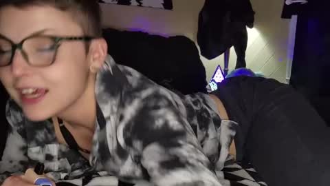 Kenzie online show from January 20, 6:21 am