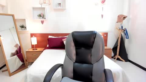 Regina online show from February 18, 3:21 am