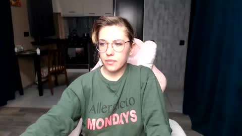 Regina online show from September 28, 11:32 pm