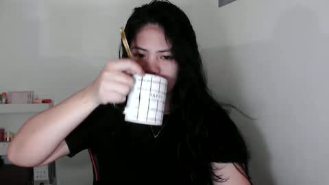 reign2525 online show from November 17, 12:39 pm