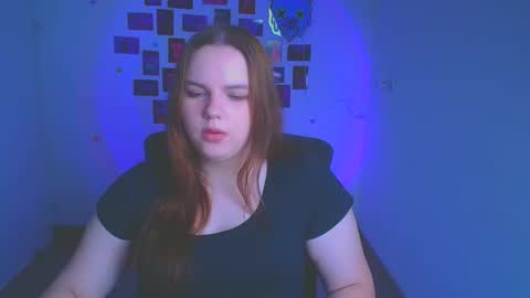 Reina online show from March 22, 6:58 pm