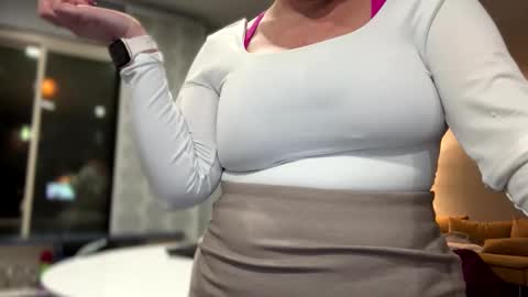 remmissecrets online show from January 15, 11:40 pm