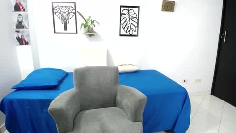 Snapshot of renata_salinas_1 chatting on January 16, 10:12 pm Renata Salinas online show from January 16, 10:12 pm