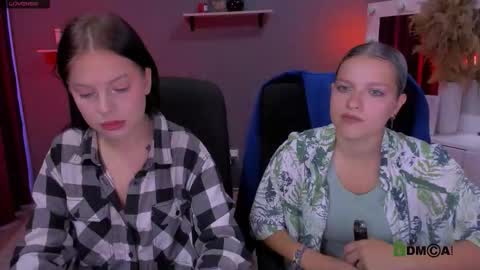 Snapshot of renata_sweety chatting on September 21, 8:35 am renata_sweety online show from September 21, 8:35 am