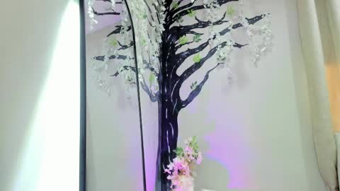      online show from April 1, 1:41 pm