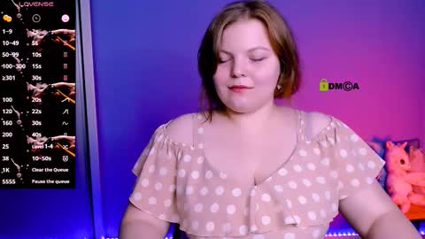 Snapshot of renesmee_sunset chatting on September 22, 6:12 am Sweet Renesmee online show from September 22, 6:12 am