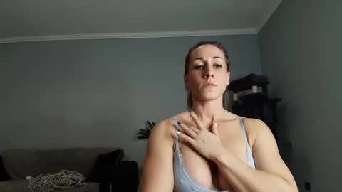 ReniGendur online show from April 7, 4:53 pm