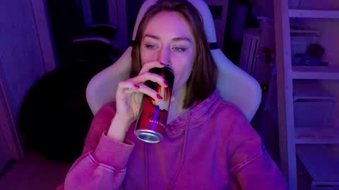 Rie online show from February 14, 3:58 pm