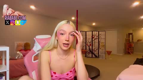 ria  online show from February 14, 4:03 am