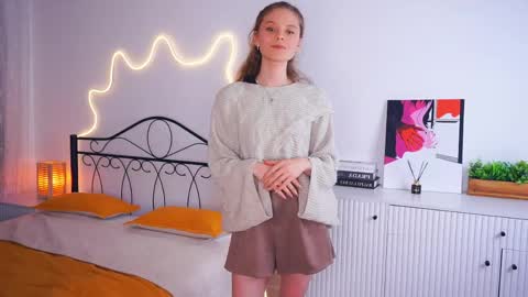 Catherine online show from April 26, 8:06 pm