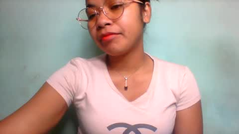 rinah856024 online show from July 28, 3:32 pm