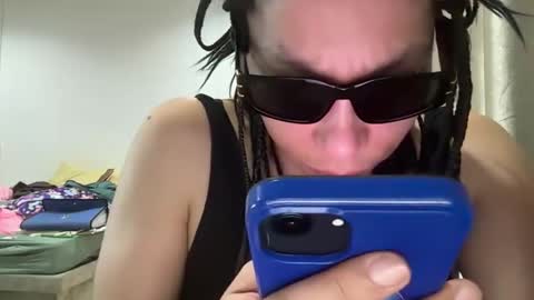 romaamora online show from April 25, 4:15 am