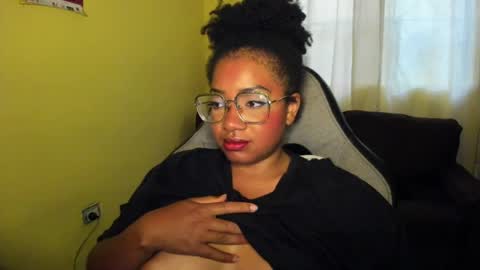 Is A Belle online show from April 23, 12:29 pm