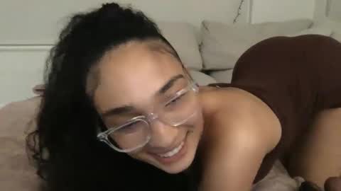 Snapshot of rosalinatoosexy chatting on February 16, 5:15 am Rosalina online show from February 16, 5:15 am