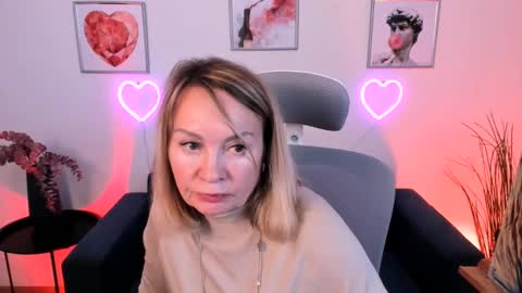 QUEEN online show from January 9, 11:03 am