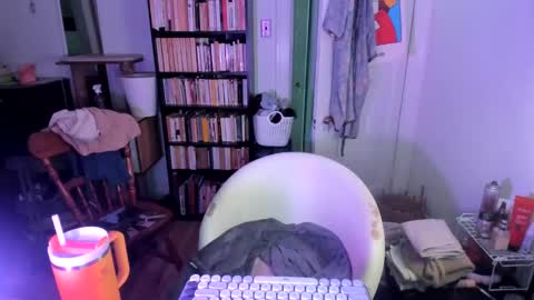 rose257044 online show from September 14, 8:51 pm