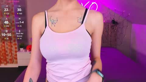 Kimberlly online show from November 5, 1:33 am