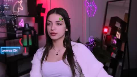 rose online show from November 30, 9:35 am