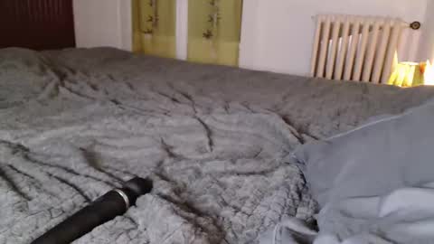 Snapshot of roseberryred chatting on October 18, 1:47 pm Roseberry online show from October 18, 1:47 pm