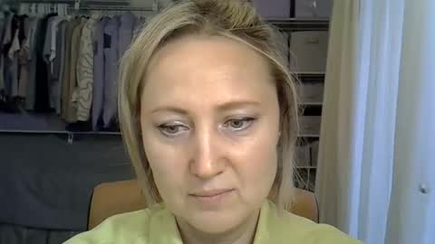 rosemeonce online show from May 27, 4:37 pm