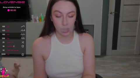 Julia online show from February 3, 8:23 pm