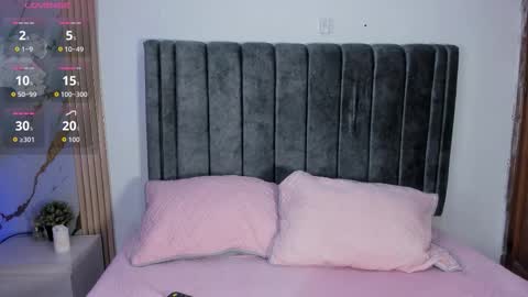   online show from November 22, 7:22 am