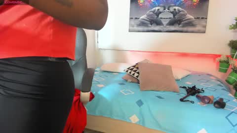 rosi_cooper online show from February 13, 10:44 am