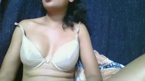 rosia685234 online show from March 16, 9:35 am