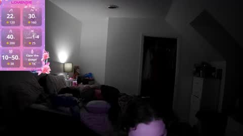 Snapshot of rosie8965804 chatting on September 27, 4:19 am rosie8965804 online show from September 27, 4:19 am