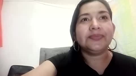 rossiteylor368516 online show from June 2, 5:25 pm