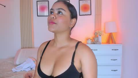 rossy_x online show from March 4, 8:15 pm