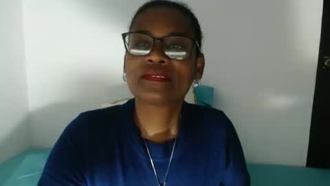 luxa online show from February 15, 7:24 pm