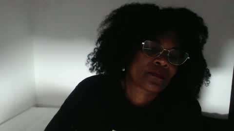 luxa online show from November 17, 11:05 pm