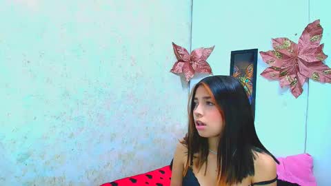 rousse_violet online show from February 3, 7:31 pm