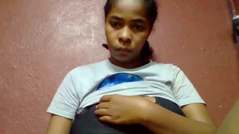 rovaelyah online show from June 4, 2:50 am