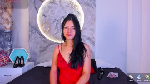 roxanaborns online show from October 14, 12:52 pm