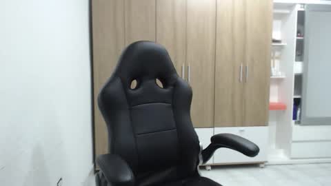 Roxana online show from January 15, 1:55 am