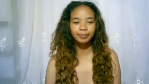 roxanne_98 online show from March 4, 2:49 am