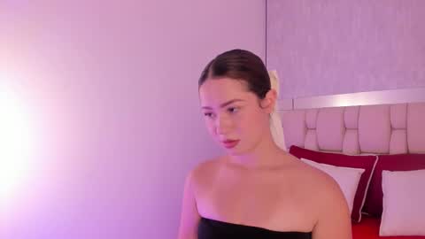 Roxie  online show from March 3, 7:46 pm