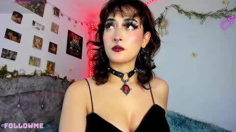 Roxxane online show from February 27, 2:42 am