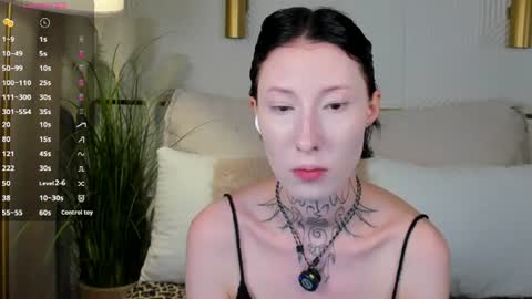roxanne online show from August 2, 3:42 am