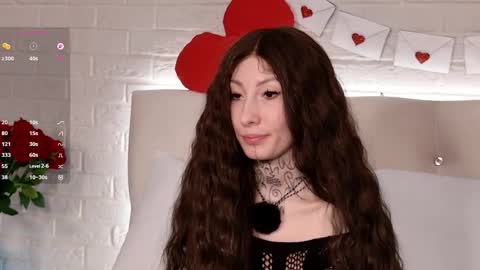 roxanne online show from February 6, 6:00 pm