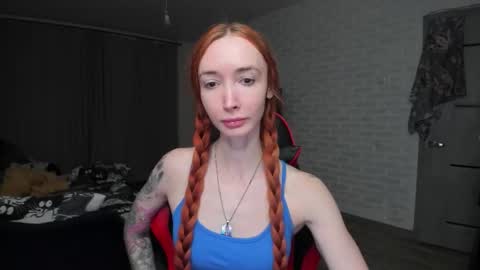 Snapshot of roxy_silver chatting on October 20, 8:56 pm Roxy online show from October 20, 8:56 pm