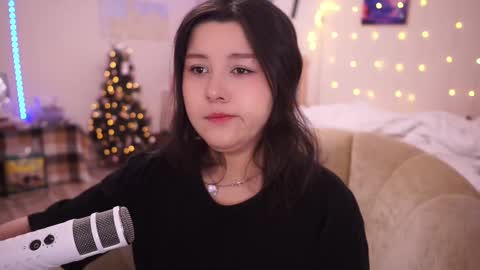 roxysuh online show from February 17, 9:13 am